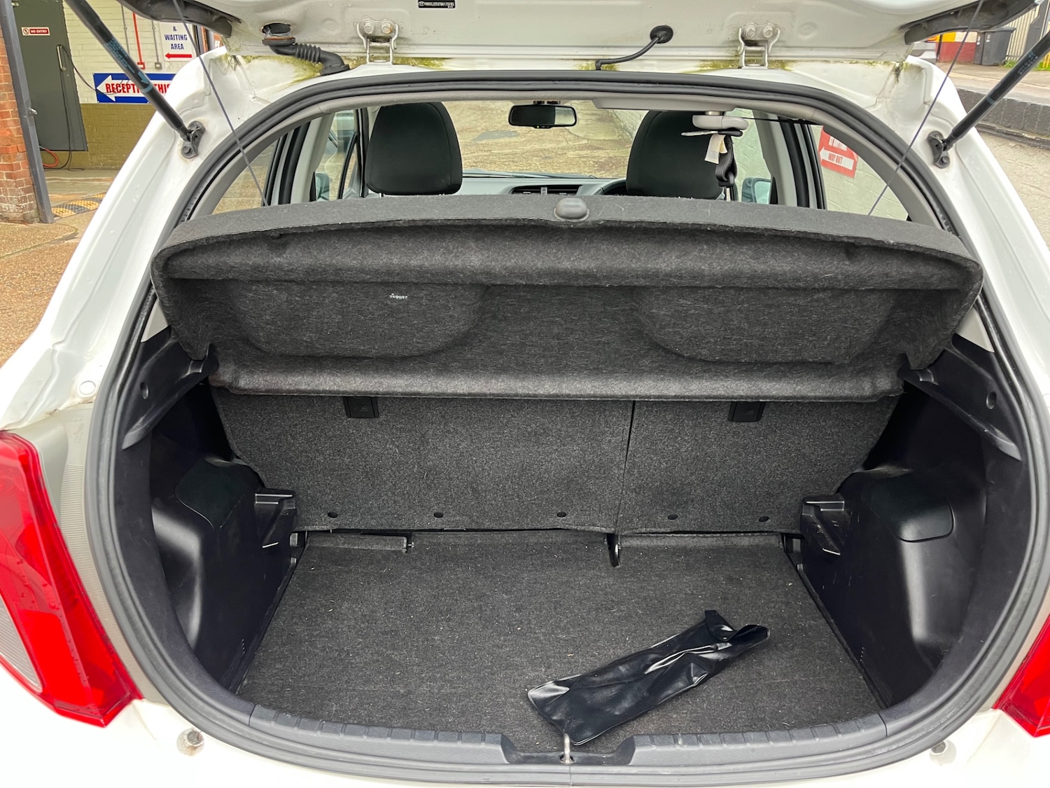 Used Toyota Yaris 2013 for sale - 76589741: Photo 15