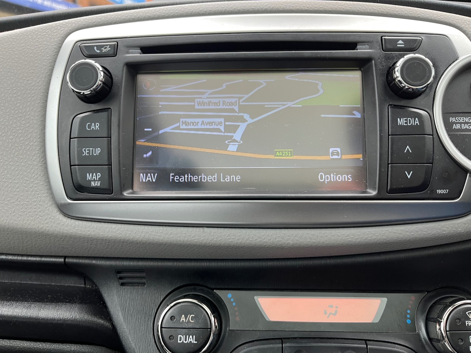 Used Toyota Yaris 2013 for sale - 76589741: Photo 24