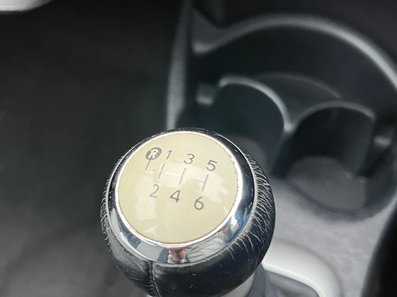 Used Toyota Yaris 2013 for sale - 76589741: Photo 32