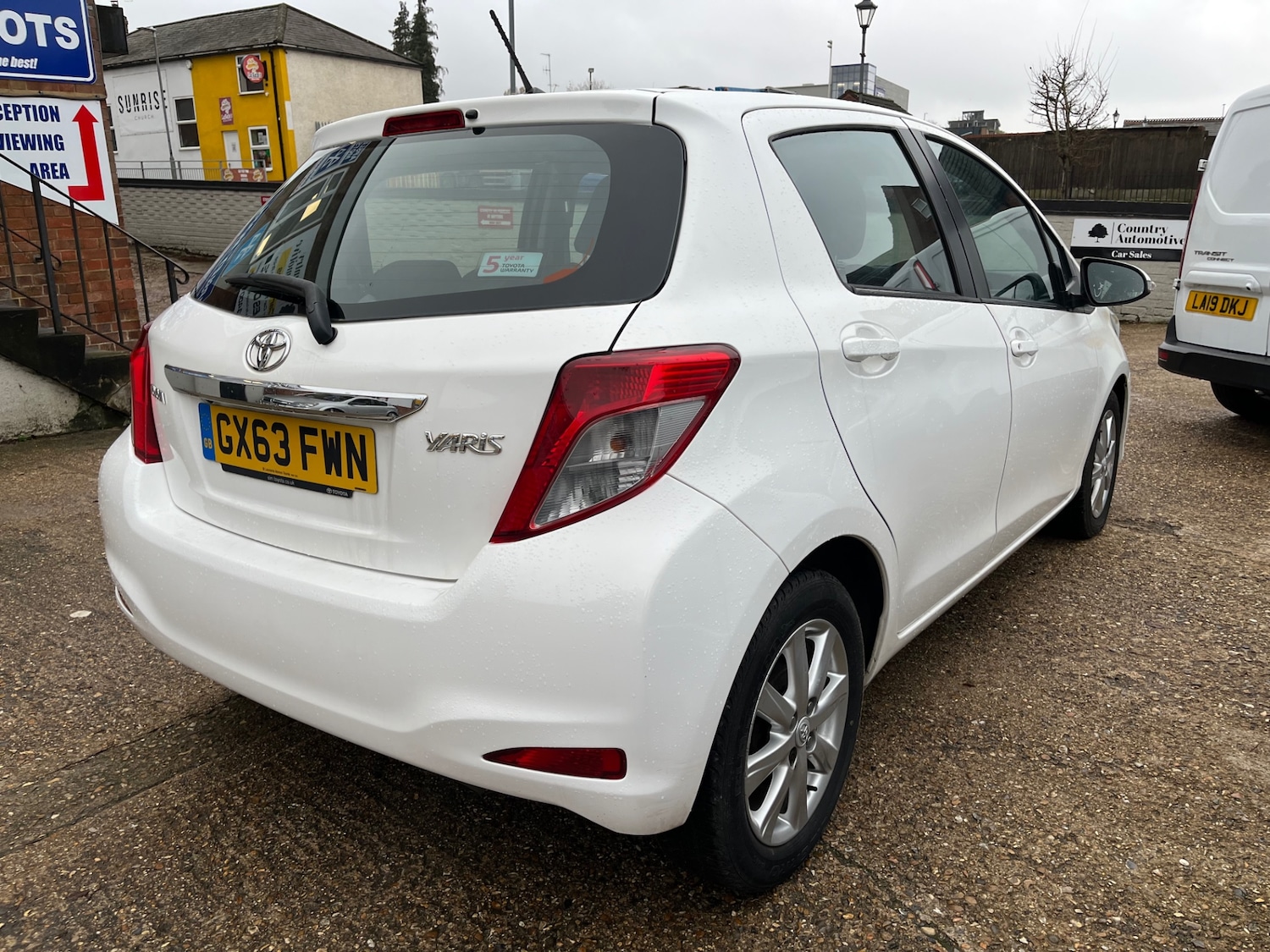 Used Toyota Yaris 2013 for sale - 76589741: Photo 7