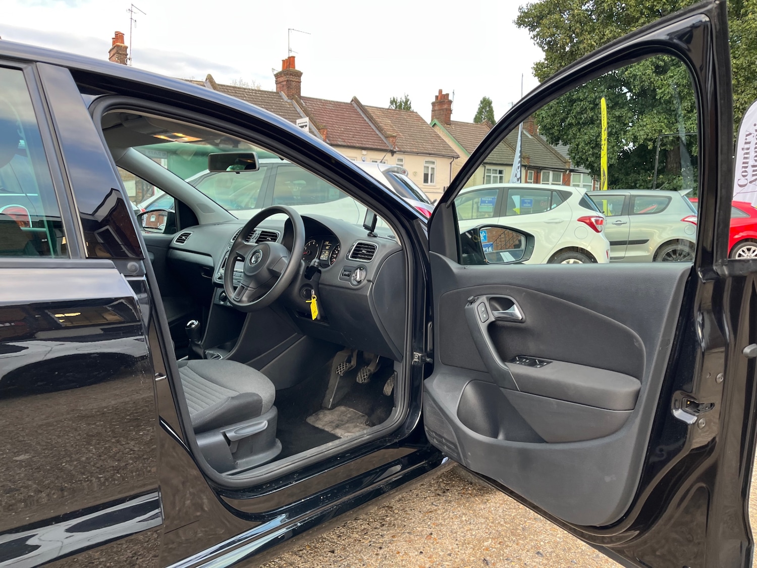 Used Volkswagen Polo 2013 for sale - 76385173: Photo 14