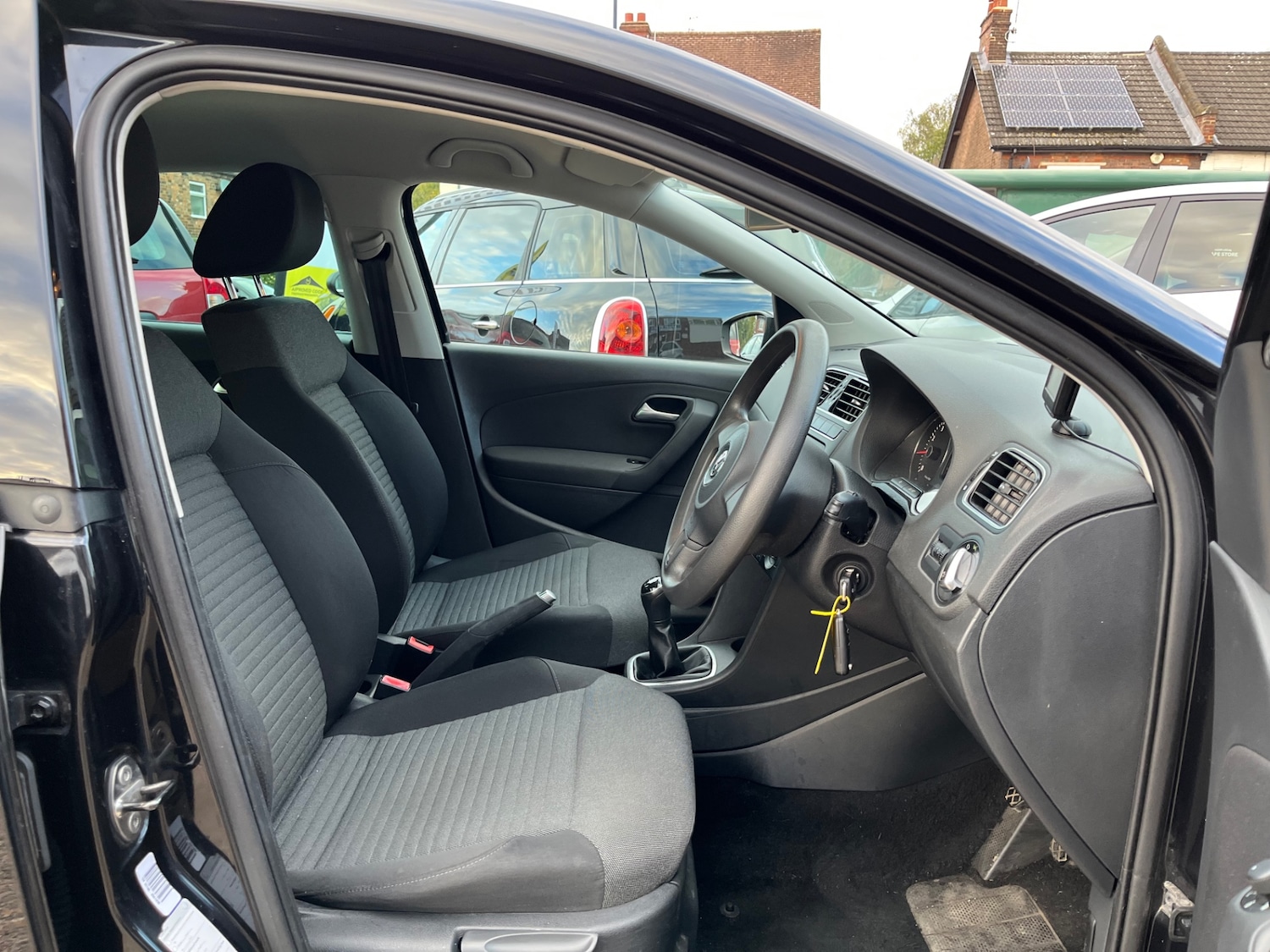 Used Volkswagen Polo 2013 for sale - 76385173: Photo 15