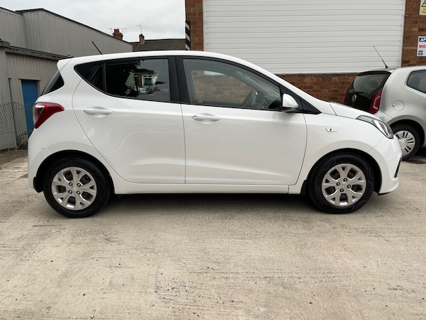Used Hyundai i10 2015 for sale - 76236840: Photo 13