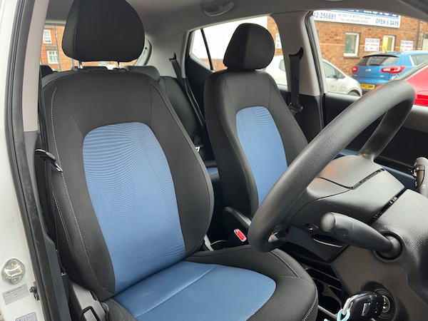 Used Hyundai i10 2015 for sale - 76236840: Photo 17