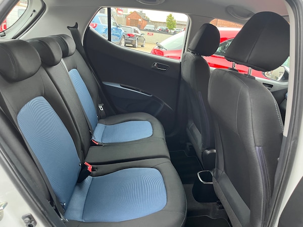 Used Hyundai i10 2015 for sale - 76236840: Photo 19