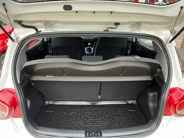 Used Hyundai i10 2015 for sale - 76236840: Photo 21