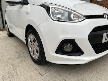 Used Hyundai i10 2015 for sale - 76236840: Photo 3