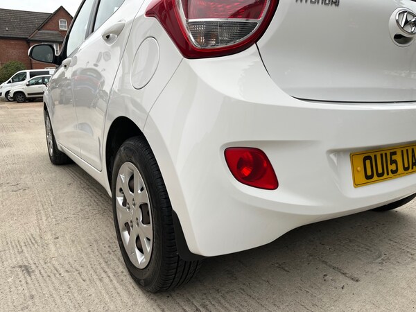 Used Hyundai i10 2015 for sale - 76236840: Photo 9