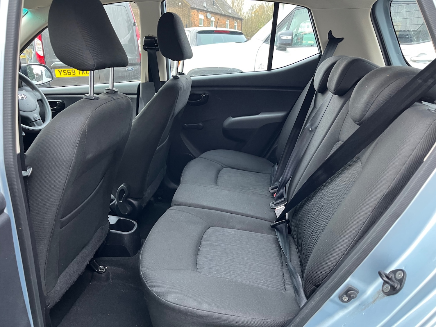 Used Hyundai i10 2011 for sale - 76588872: Photo 13