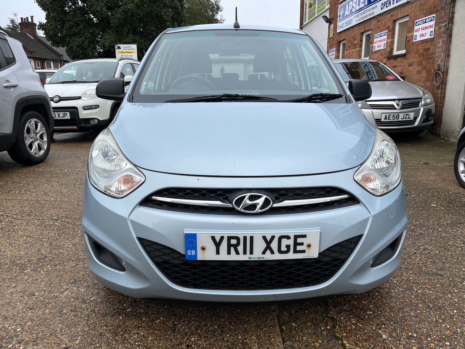 Used Hyundai i10 2011 for sale - 76588872: Photo 2