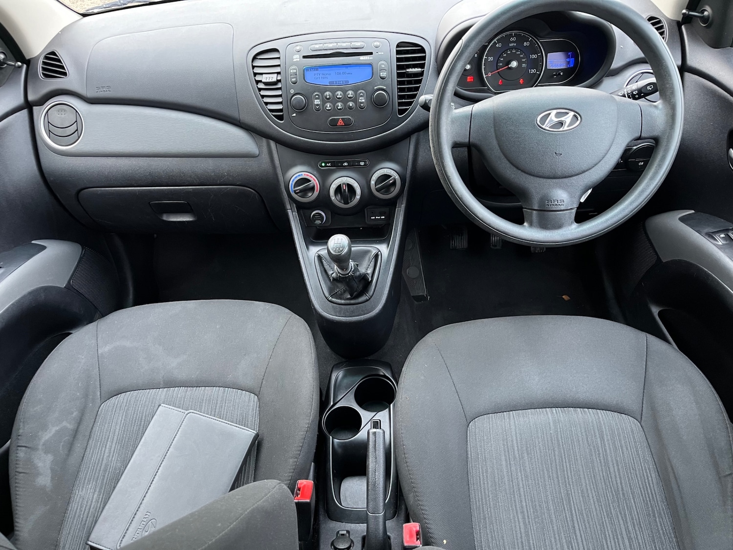 Used Hyundai i10 2011 for sale - 76588872: Photo 7