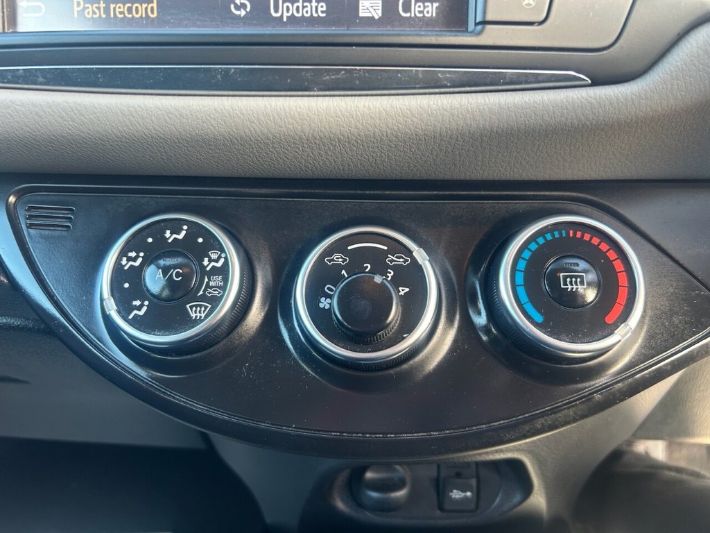 Used Toyota Yaris 2016 for sale - 76535915: Photo 32