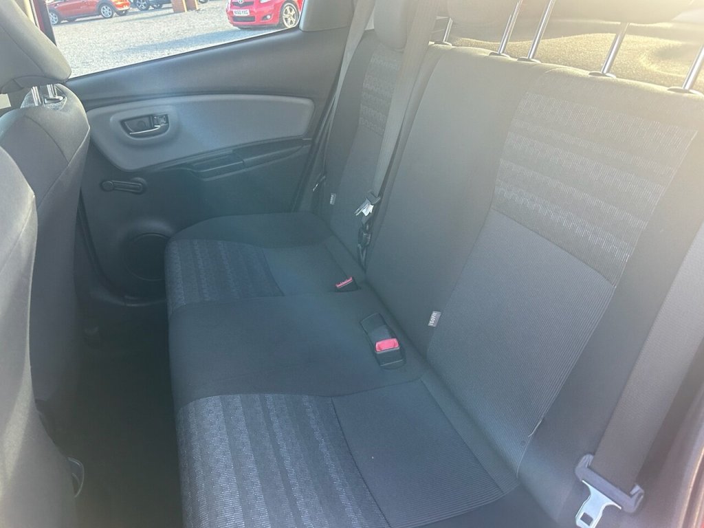 Used Toyota Yaris 2016 for sale - 76535915: Photo 41