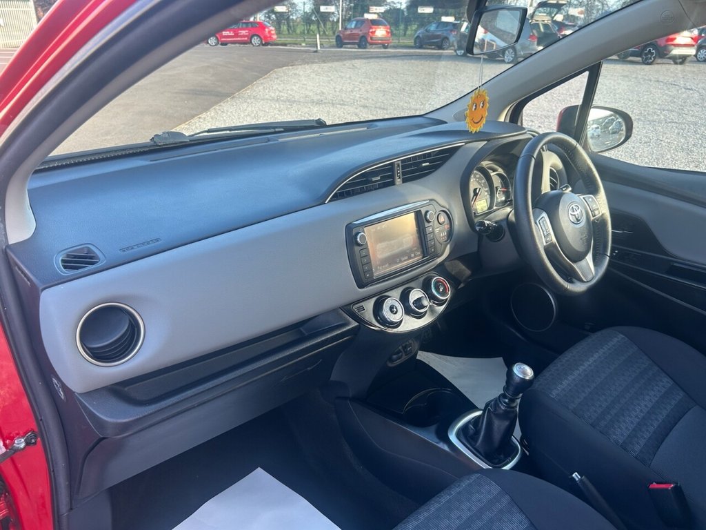 Used Toyota Yaris 2016 for sale - 76535915: Photo 44