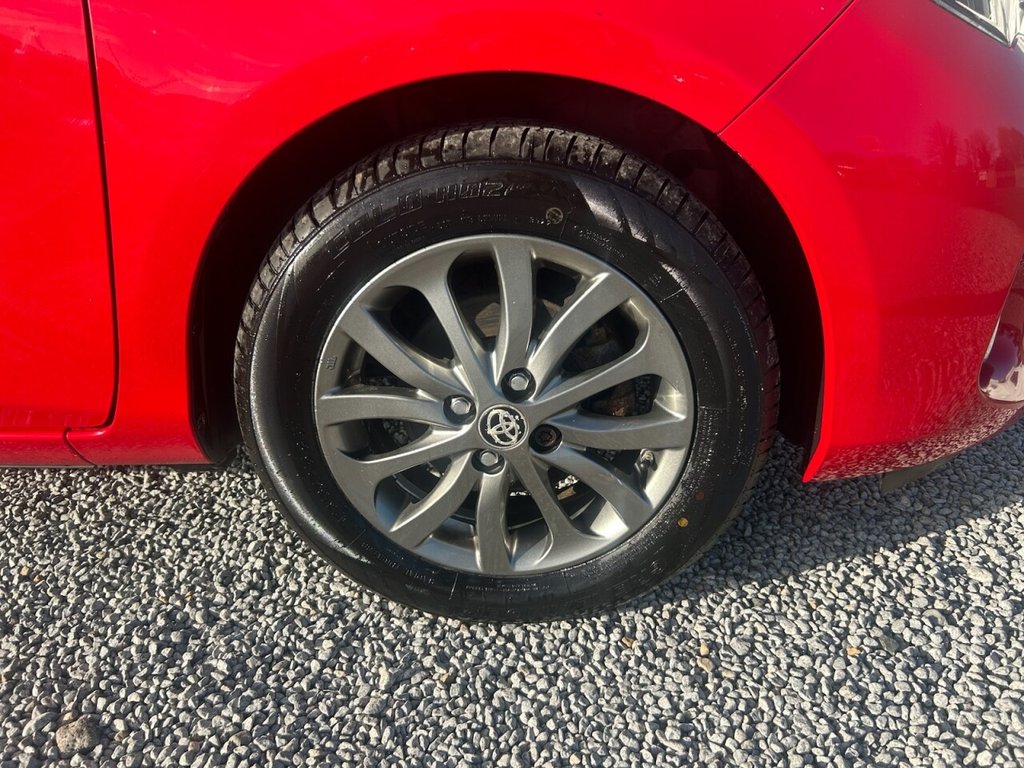 Used Toyota Yaris 2016 for sale - 76535915: Photo 47