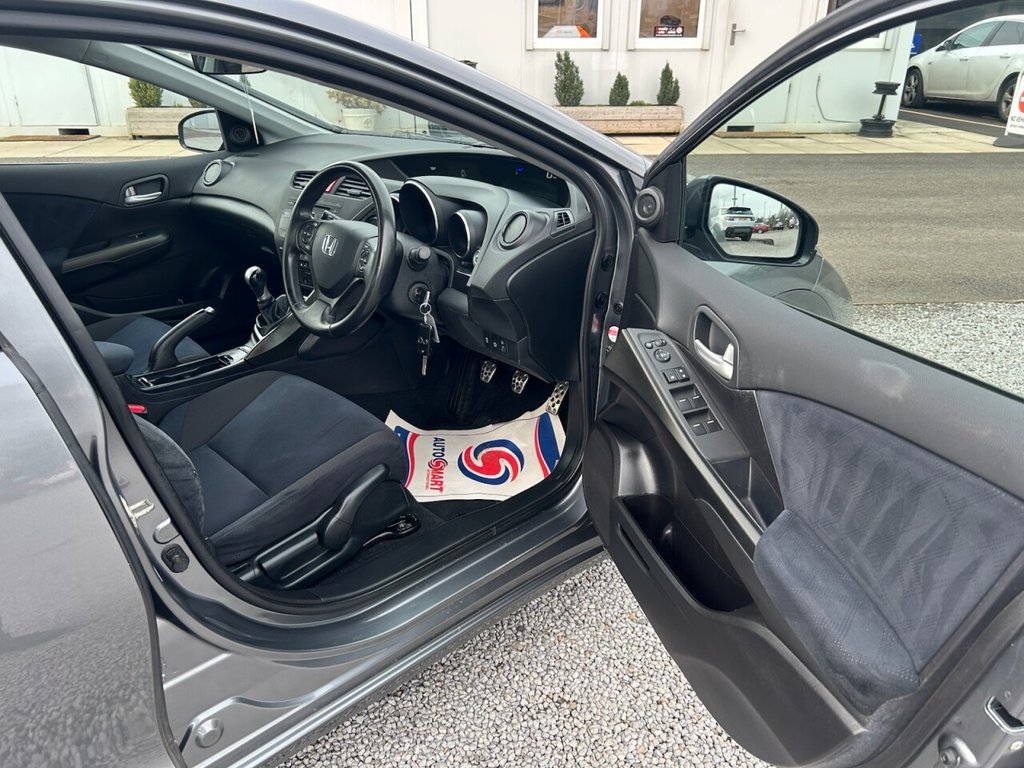 Used Honda Civic 2013 for sale - 77666829: Photo 11