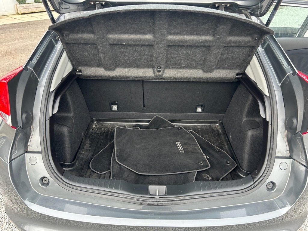 Used Honda Civic 2013 for sale - 77666829: Photo 33