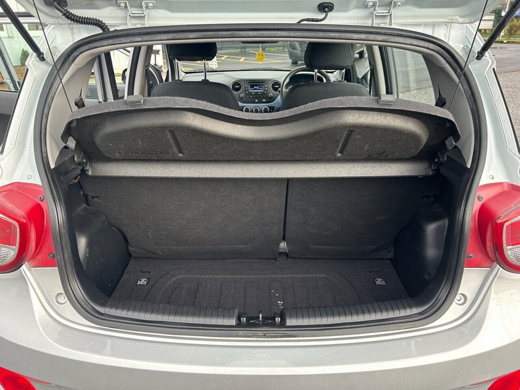 Used Hyundai i10 2014 for sale - 76698677: Photo 42