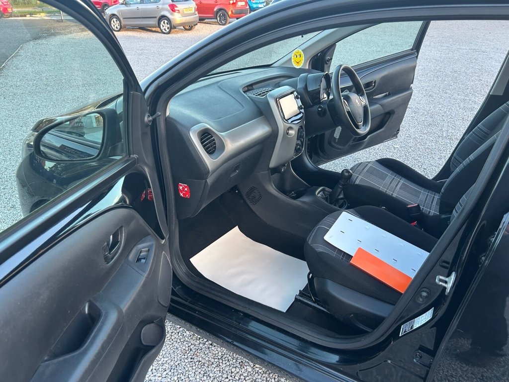 Used Peugeot 108 2017 for sale - 76356565: Photo 30