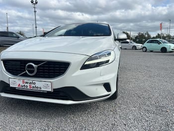 Used Volvo V40 2017 for sale - 79738378: Photo