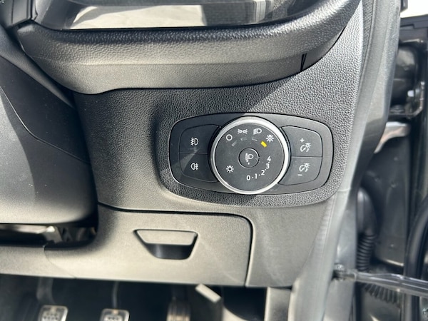 Used Ford Fiesta 2018 for sale - 75675631: Photo 21