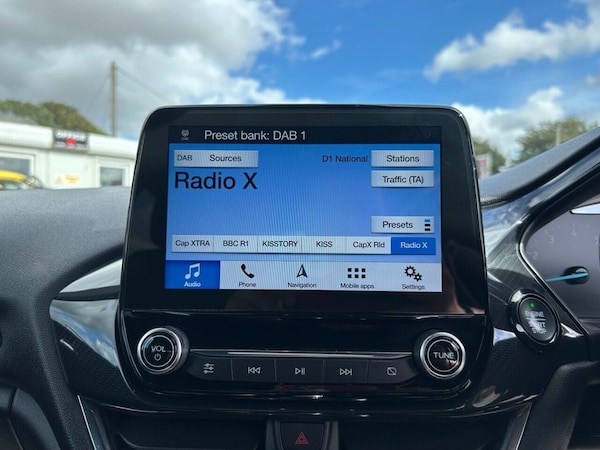 Used Ford Fiesta 2018 for sale - 75675631: Photo 32
