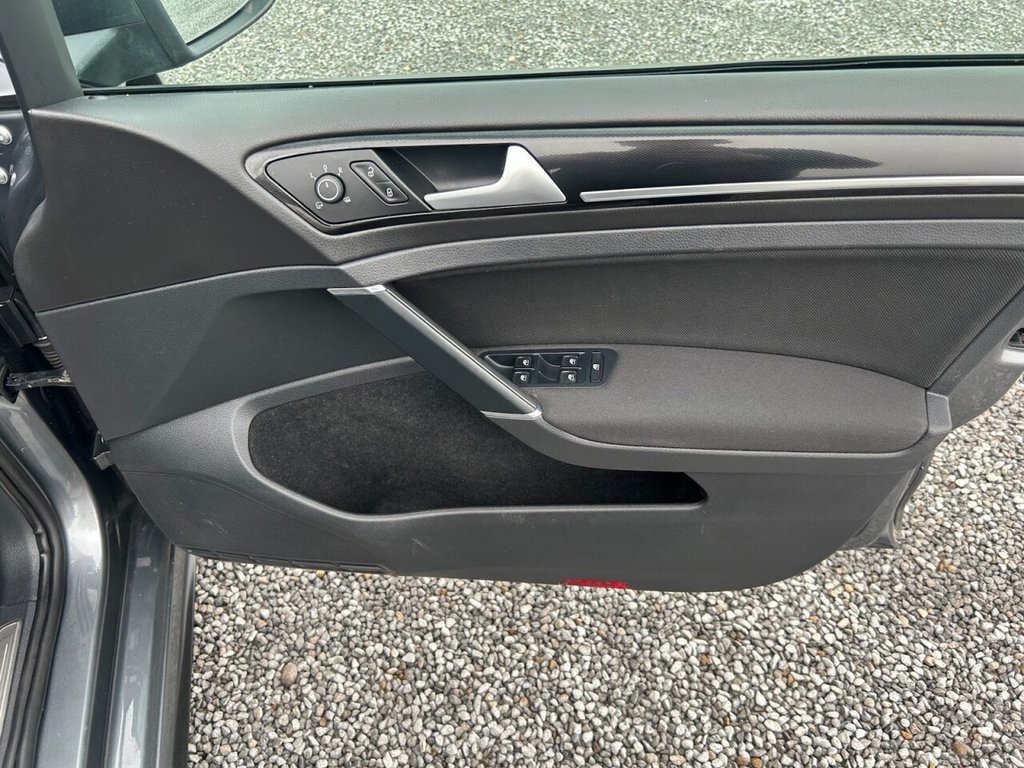 Used Volkswagen Golf 2017 for sale - 77792104: Photo 12