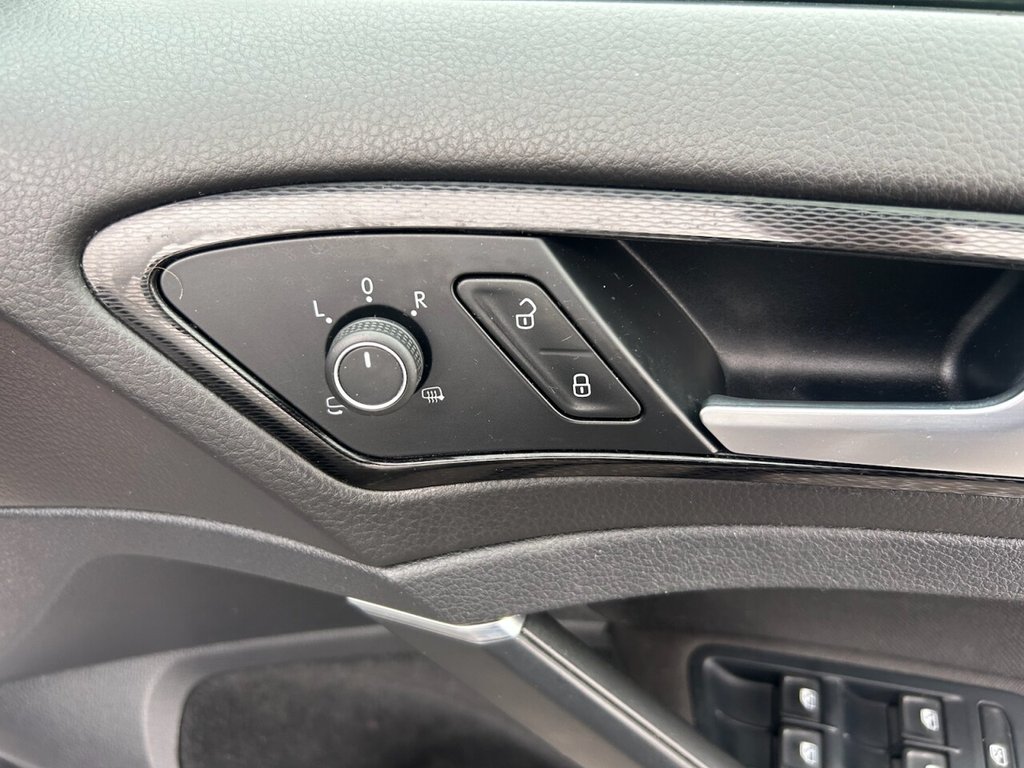 Used Volkswagen Golf 2017 for sale - 77792104: Photo 13