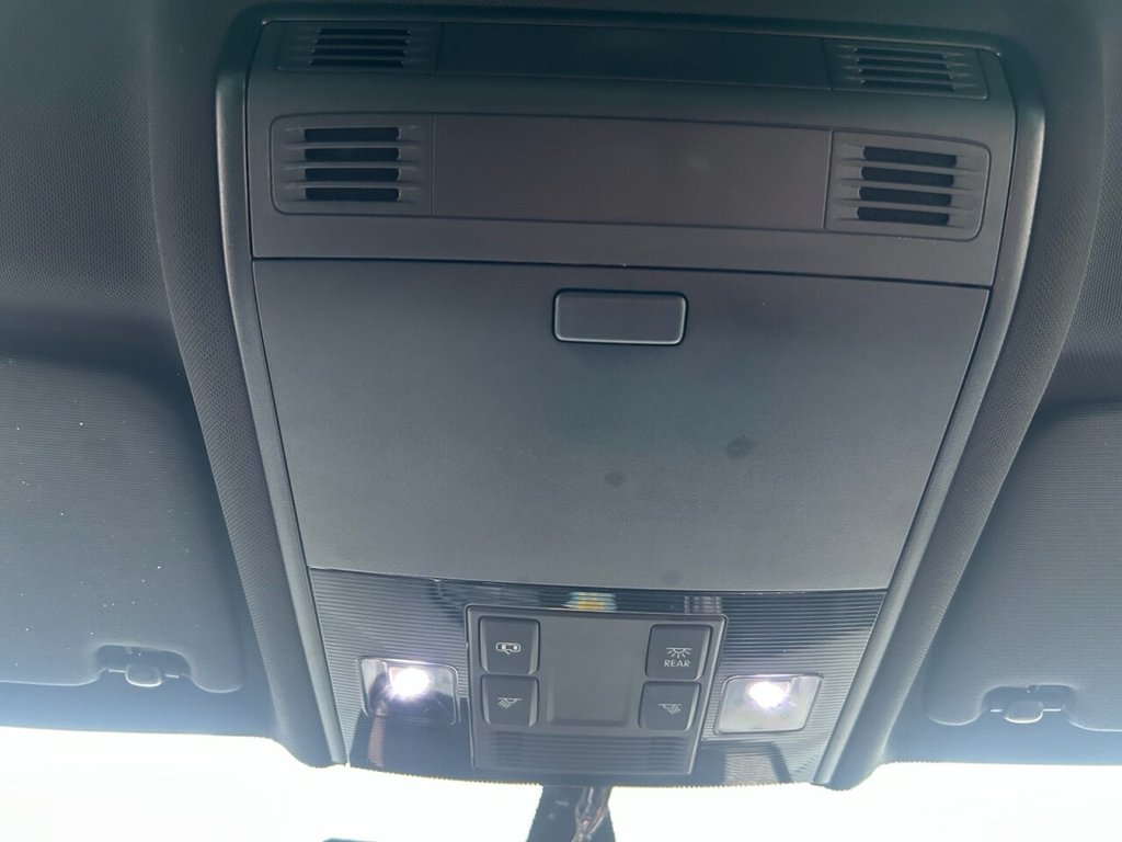 Used Volkswagen Golf 2017 for sale - 77792104: Photo 34