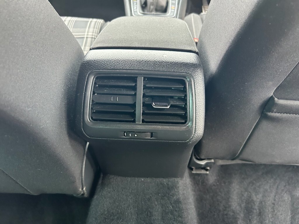 Used Volkswagen Golf 2017 for sale - 77792104: Photo 38