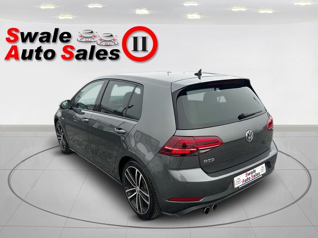 Used Volkswagen Golf 2017 for sale - 77792104: Photo 6