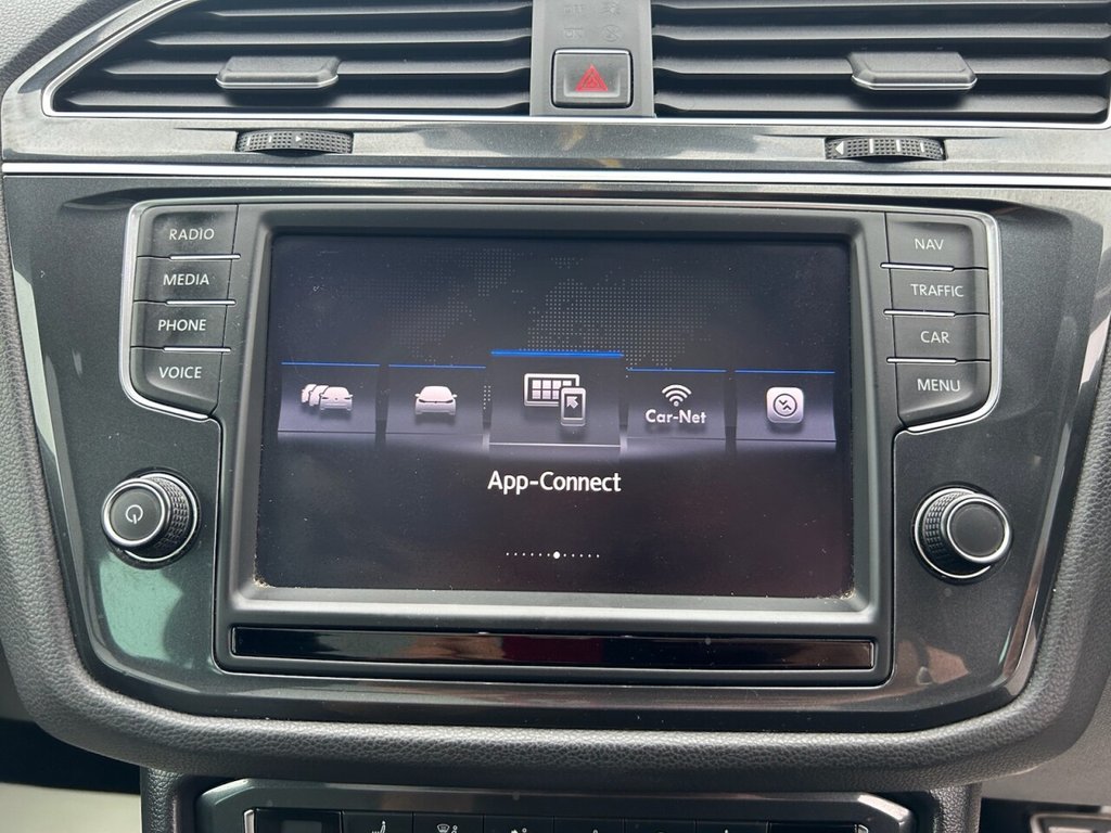 Used Volkswagen Tiguan 2016 for sale - 76223610: Photo 28