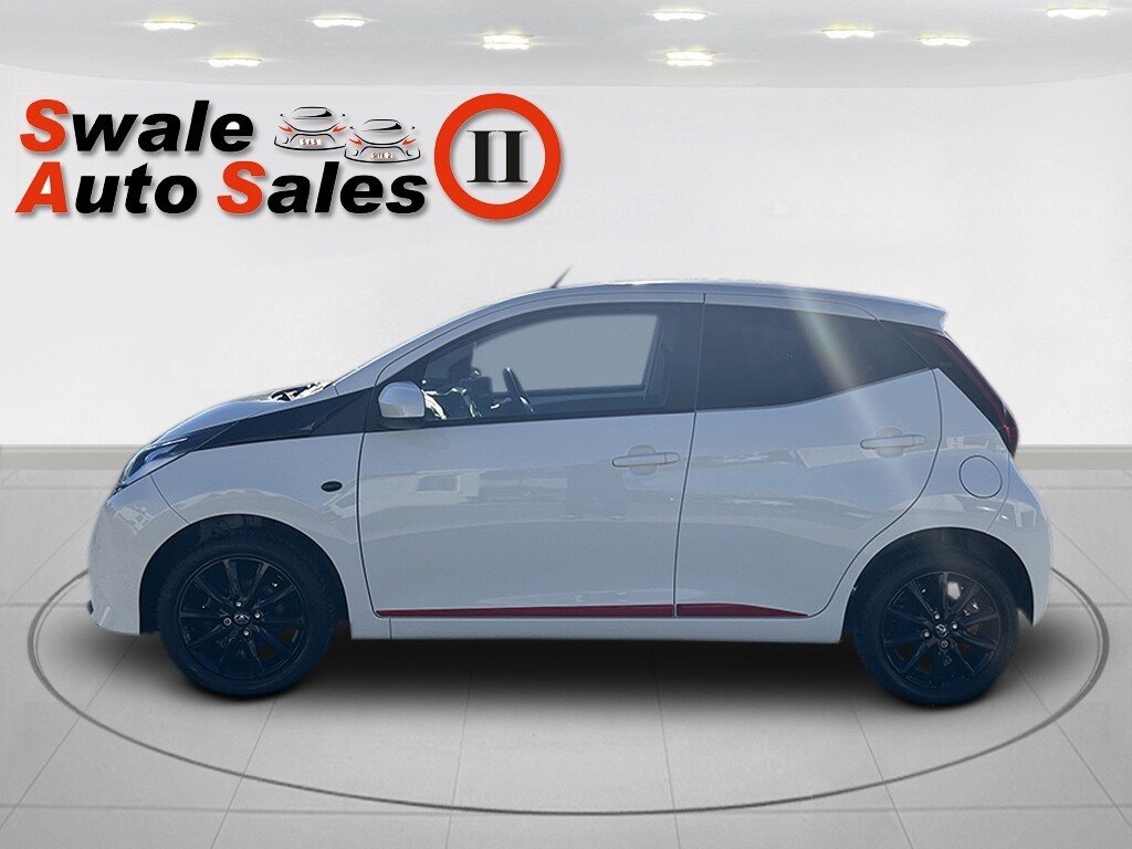 Used Toyota AYGO 2018 for sale - 76092896: Photo 10