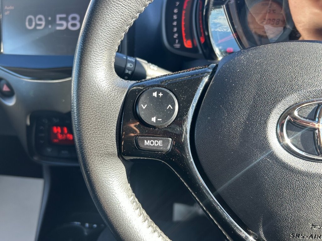 Used Toyota AYGO 2018 for sale - 76092896: Photo 18