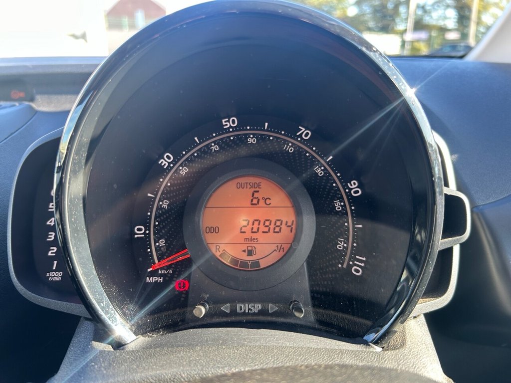 Used Toyota AYGO 2018 for sale - 76092896: Photo 24