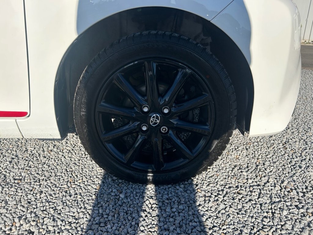 Used Toyota AYGO 2018 for sale - 76092896: Photo 44