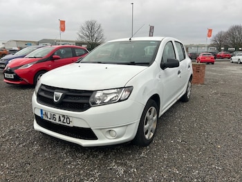 Used Dacia Sandero 2016 for sale - 77452079: Photo