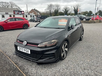 Used Volkswagen Golf 2017 for sale - 78102656: Photo