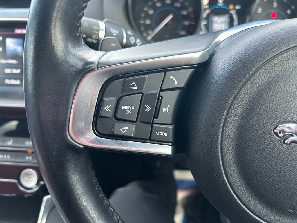 Used Jaguar XE 2017 for sale - 77161688: Photo 20