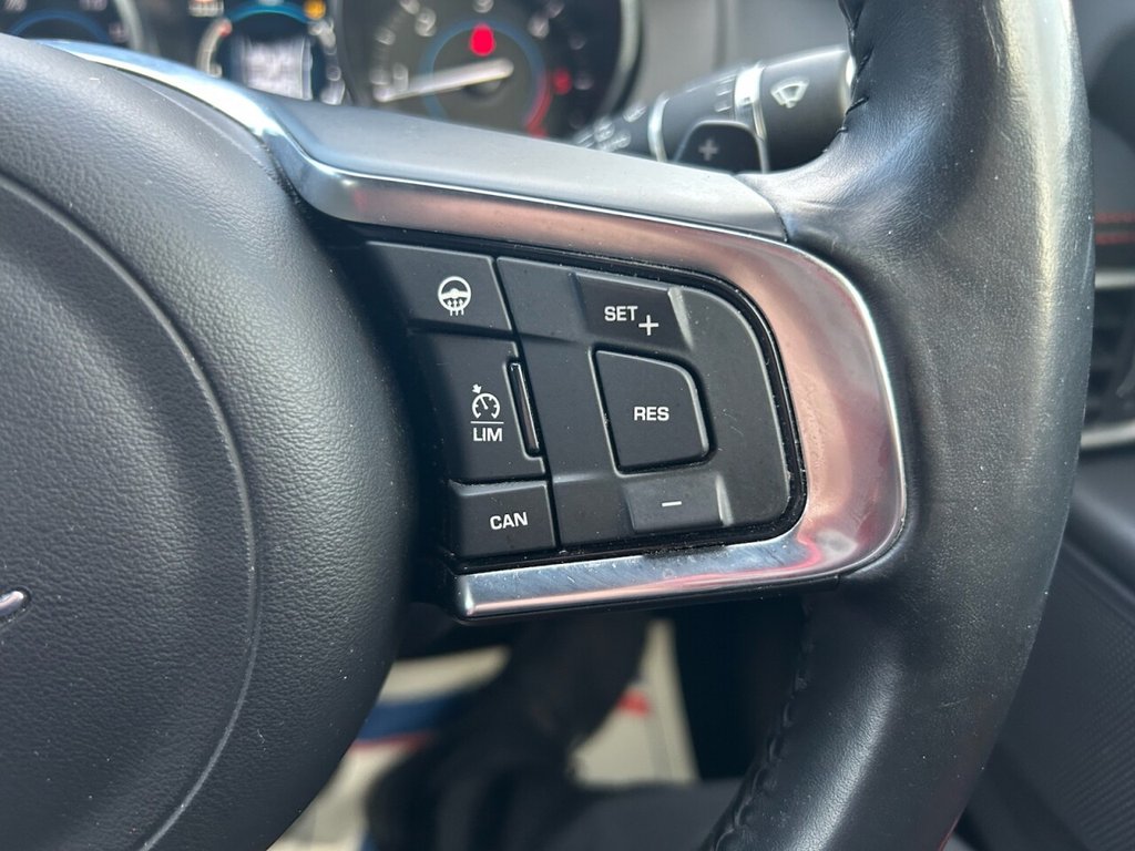 Used Jaguar XE 2017 for sale - 77161688: Photo 21