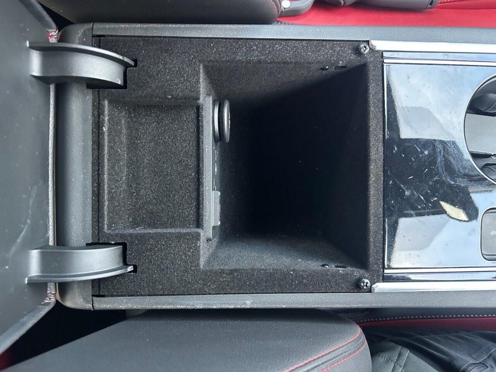 Used Jaguar XE 2017 for sale - 77161688: Photo 28