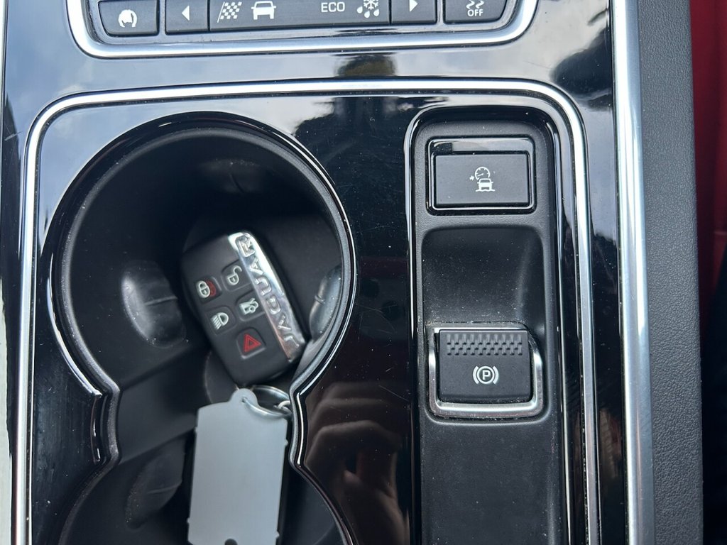 Used Jaguar XE 2017 for sale - 77161688: Photo 29