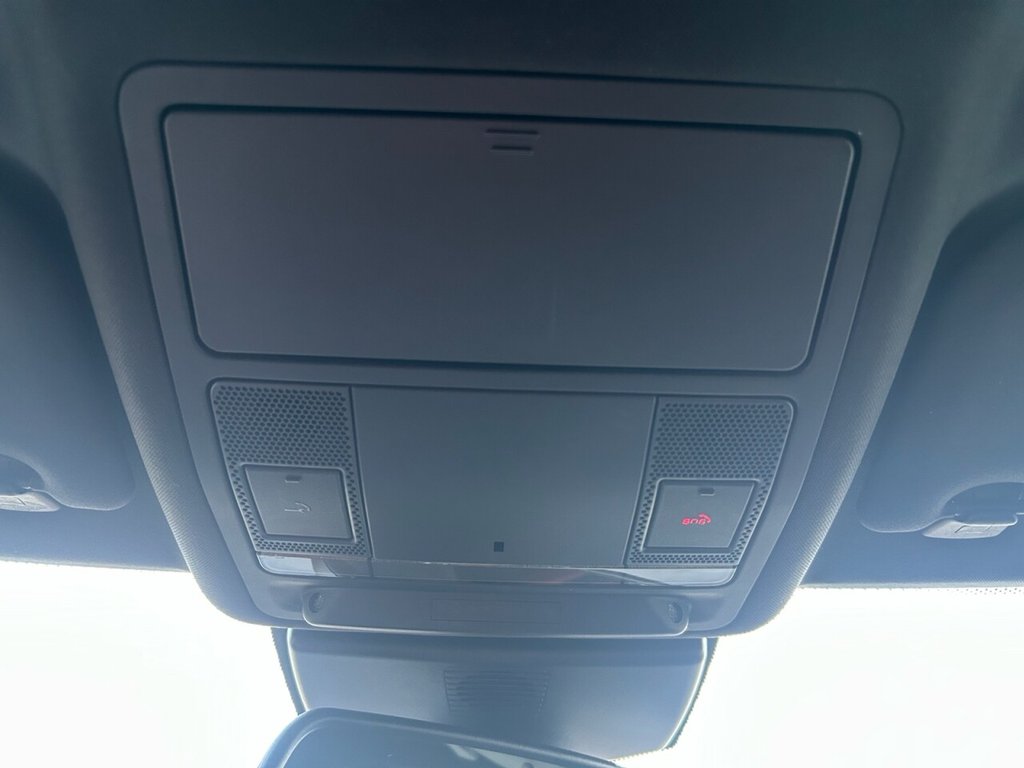 Used Jaguar XE 2017 for sale - 77161688: Photo 38