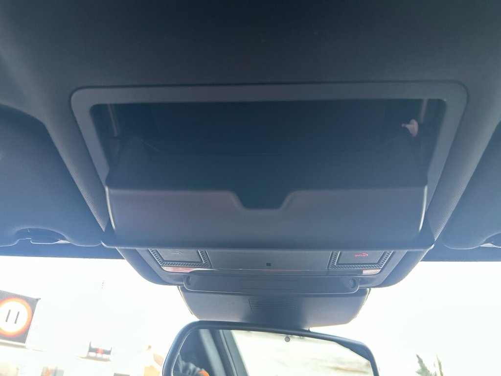 Used Jaguar XE 2017 for sale - 77161688: Photo 39