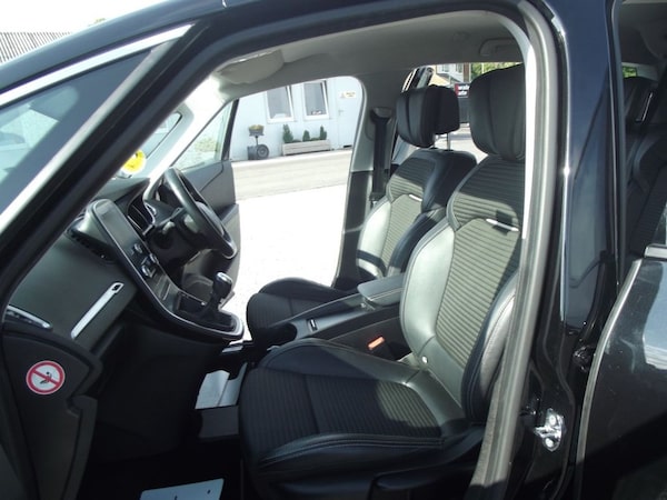 Used Renault Scenic 2018 for sale - 75122288: Photo 17