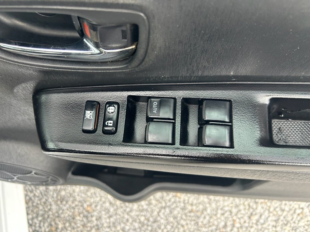 Used Toyota Yaris 2013 for sale - 75877675: Photo 14