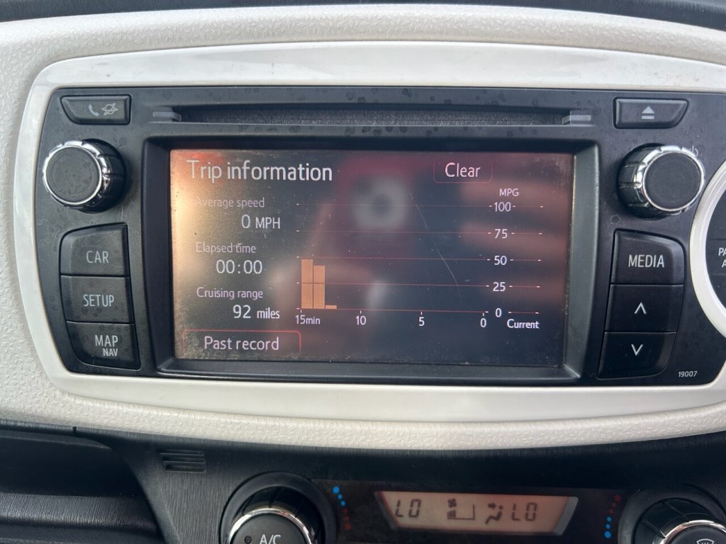 Used Toyota Yaris 2013 for sale - 75877675: Photo 27