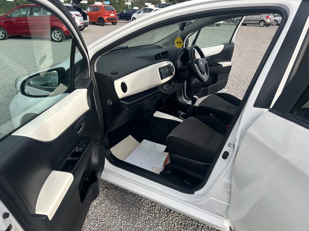 Used Toyota Yaris 2013 for sale - 75877675: Photo 37