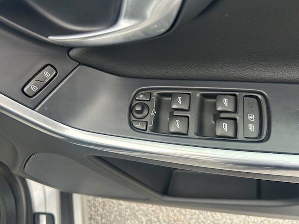 Used Volvo XC60 2014 for sale - 76210521: Photo 17