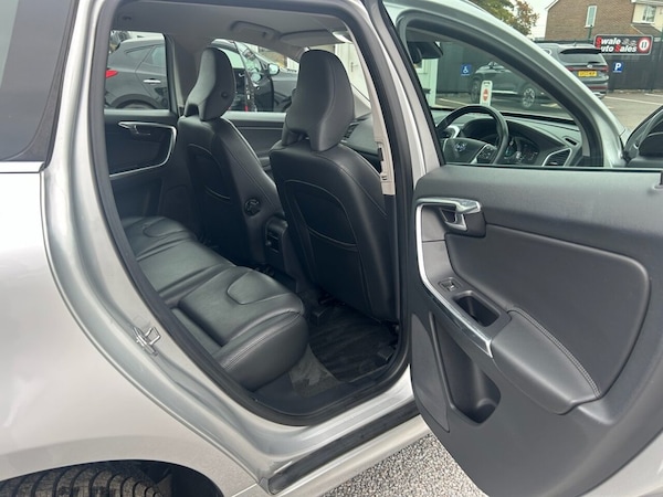 Used Volvo XC60 2014 for sale - 76210521: Photo 33